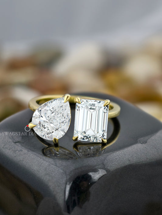 4 CT Toi et Moi Emerald And Pear Cut Lab Grown Diamond Engagement Ring, Prong Set Solid 18K Gold Ring, Two Stone Propose Ring For Girlfriend