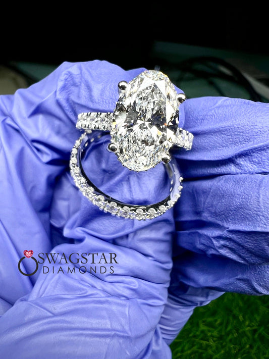 2 CT Oval Lab Grown Diamond Wedding Ring