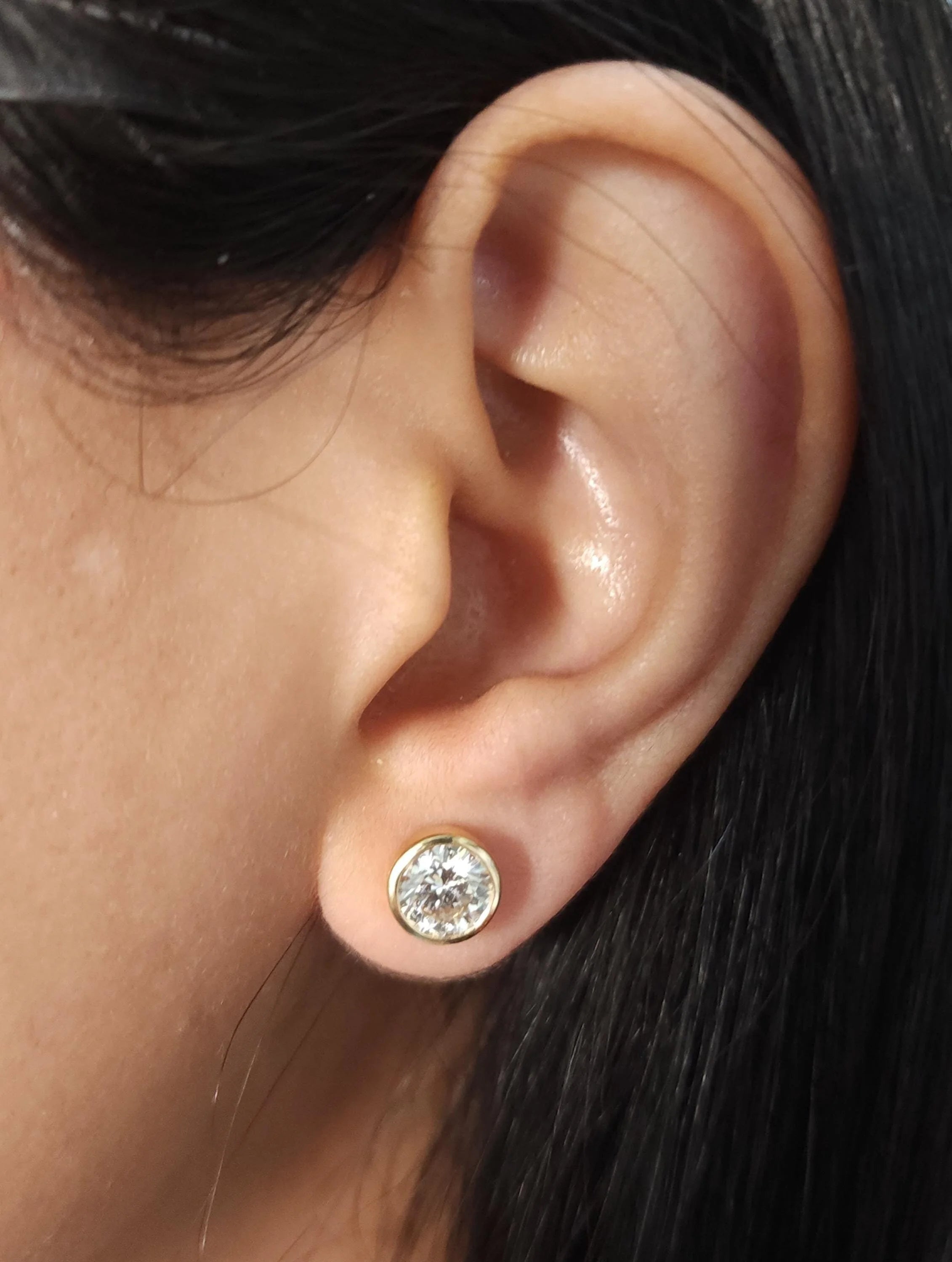 Bezel Set Diamond Earring Bezel Set Diamond Earring