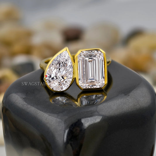Pear & Emerald Cut Bezel Set Toi Et Moi Ring