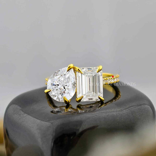 Pear & Emerald Cut Toi Et Moi Ring