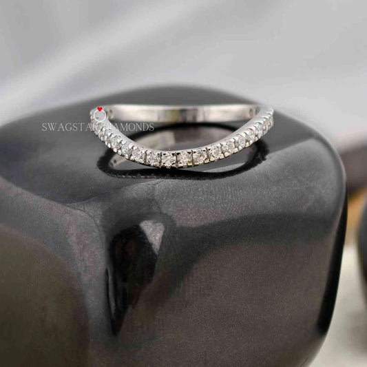 Round Brilliant Cut Curved Half Eternity Stack Band