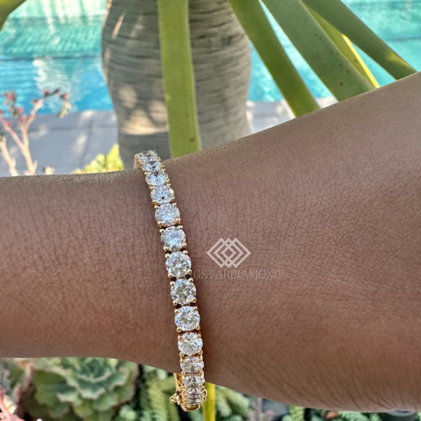 Round Diamond Bracelet With Lab-Grown & Natural Diamonds, Jewelry By Leading Manufacturer From Swagstar, Surat. Explore Wedding, Engagement, Eternity Rings,  Earring & Studs, Bracelets In 10k, 14k, & 18k Gold Varieties, Including White, Yellow, Rose Gold.