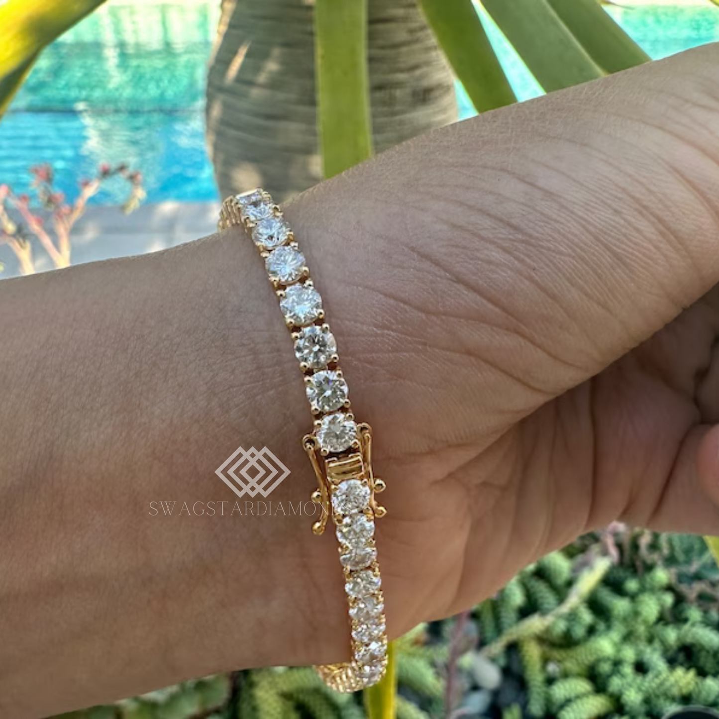 Round Diamond Bracelet With Lab-Grown & Natural Diamonds, Jewelry By Leading Manufacturer From Swagstar, Surat. Explore Wedding, Engagement, Eternity Rings,  Earring & Studs, Bracelets In 10k, 14k, & 18k Gold Varieties, Including White, Yellow, Rose Gold.