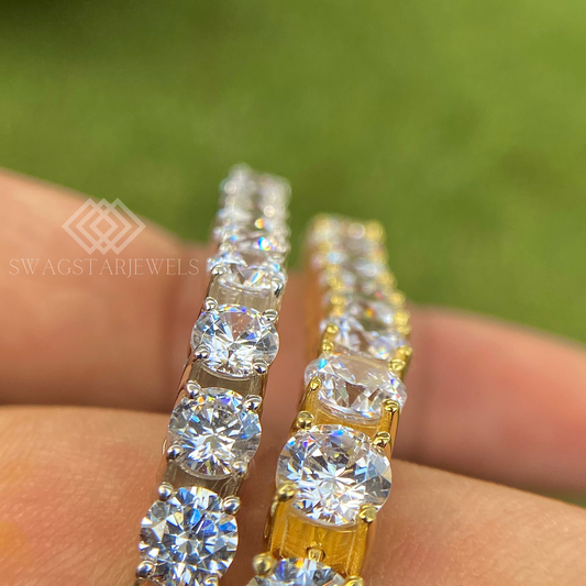 Dual Bracelet With Lab-Grown & Natural Diamonds, Jewelry By Leading Manufacturer From Swagstar, Surat. Explore Wedding, Engagement, Eternity Rings,  Earring & Studs, Bracelets In 10k, 14k, & 18k Gold Varieties, Including White, Yellow, Rose Gold.