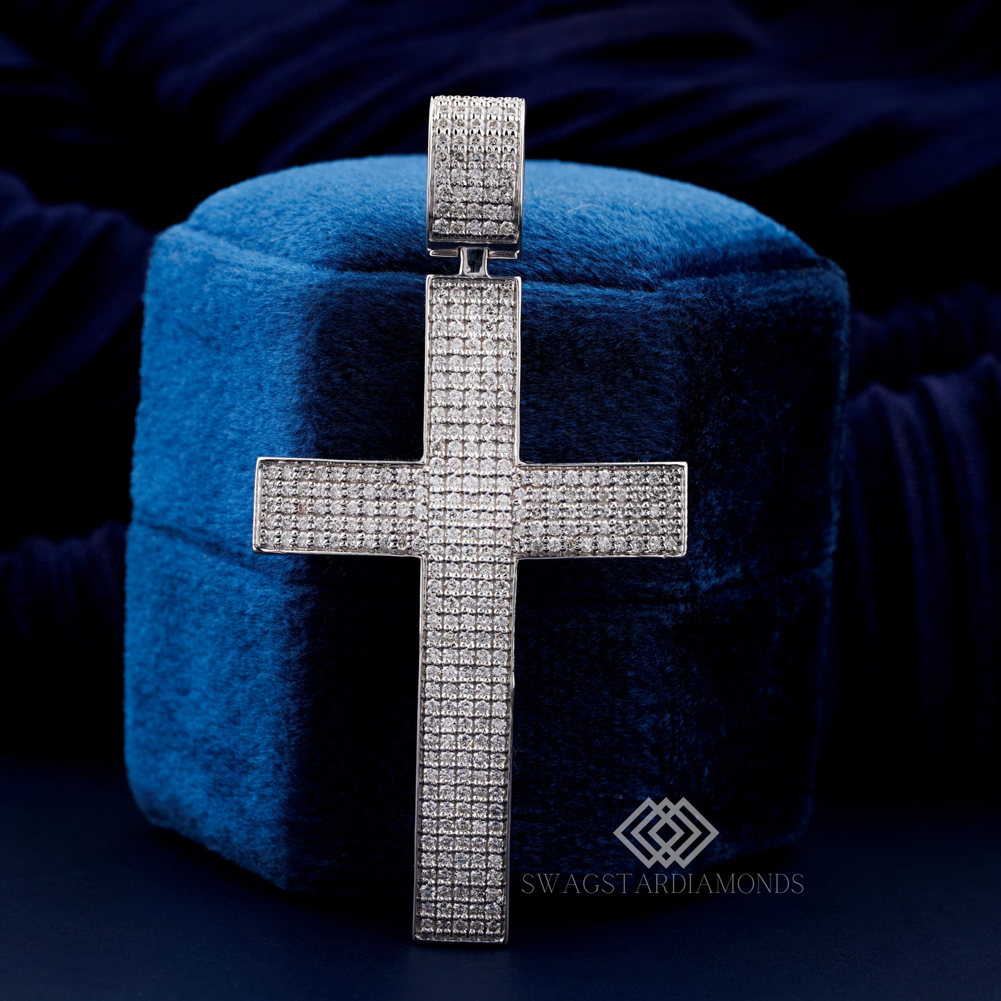 Christian Jesus Pendant Lab-Grown & Natural Diamonds, Jewelry By Leading Manufacturer From Swagstar, Surat. Explore Wedding, Engagement, Eternity Rings,  Earring & Studs, Bracelets In 10k, 14k, & 18k Gold Varieties, Including White, Yellow, Rose Gold.