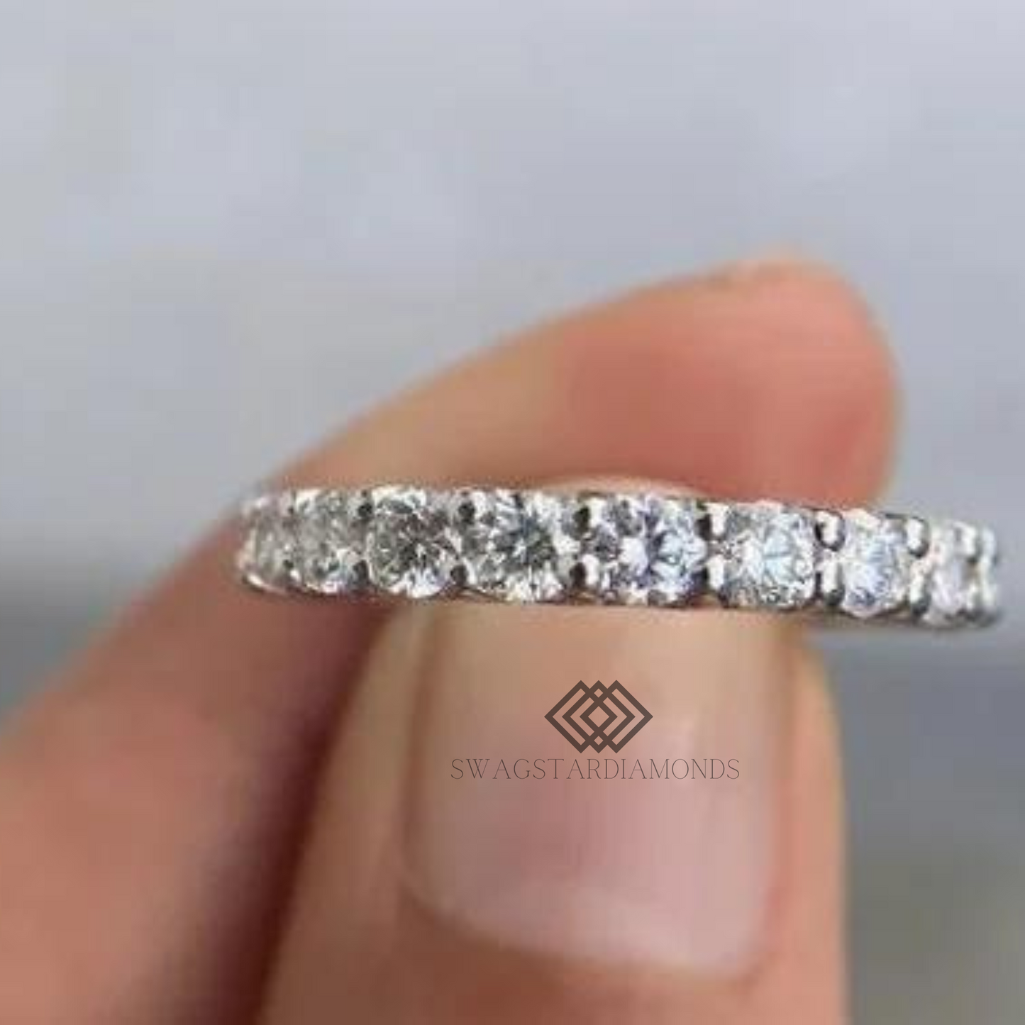 Round Shape Ring With Lab-Grown & Natural Diamonds, Jewelry By Leading Manufacturer From Swagstar, Surat. Explore Wedding, Engagement, Eternity Rings,  Earring & Studs, Bracelets In 10k, 14k, & 18k Gold Varieties, Including White, Yellow, Rose Gold.