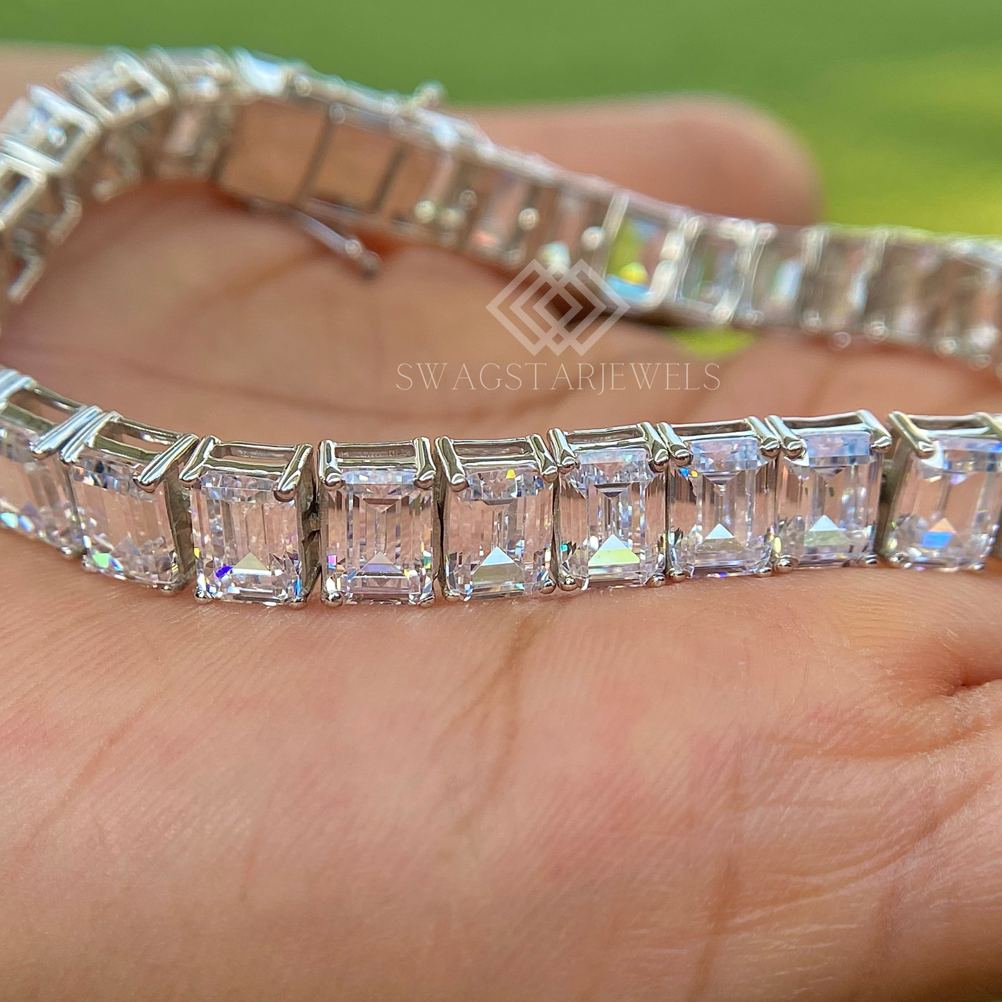 Emerald Cut Bracelet With Lab-Grown & Natural Diamonds, Jewelry By Leading Manufacturer From Swagstar, Surat. Explore Wedding, Engagement, Eternity Rings,  Earring & Studs, Bracelets In 10k, 14k, & 18k Gold Varieties, Including White, Yellow, Rose Gold.