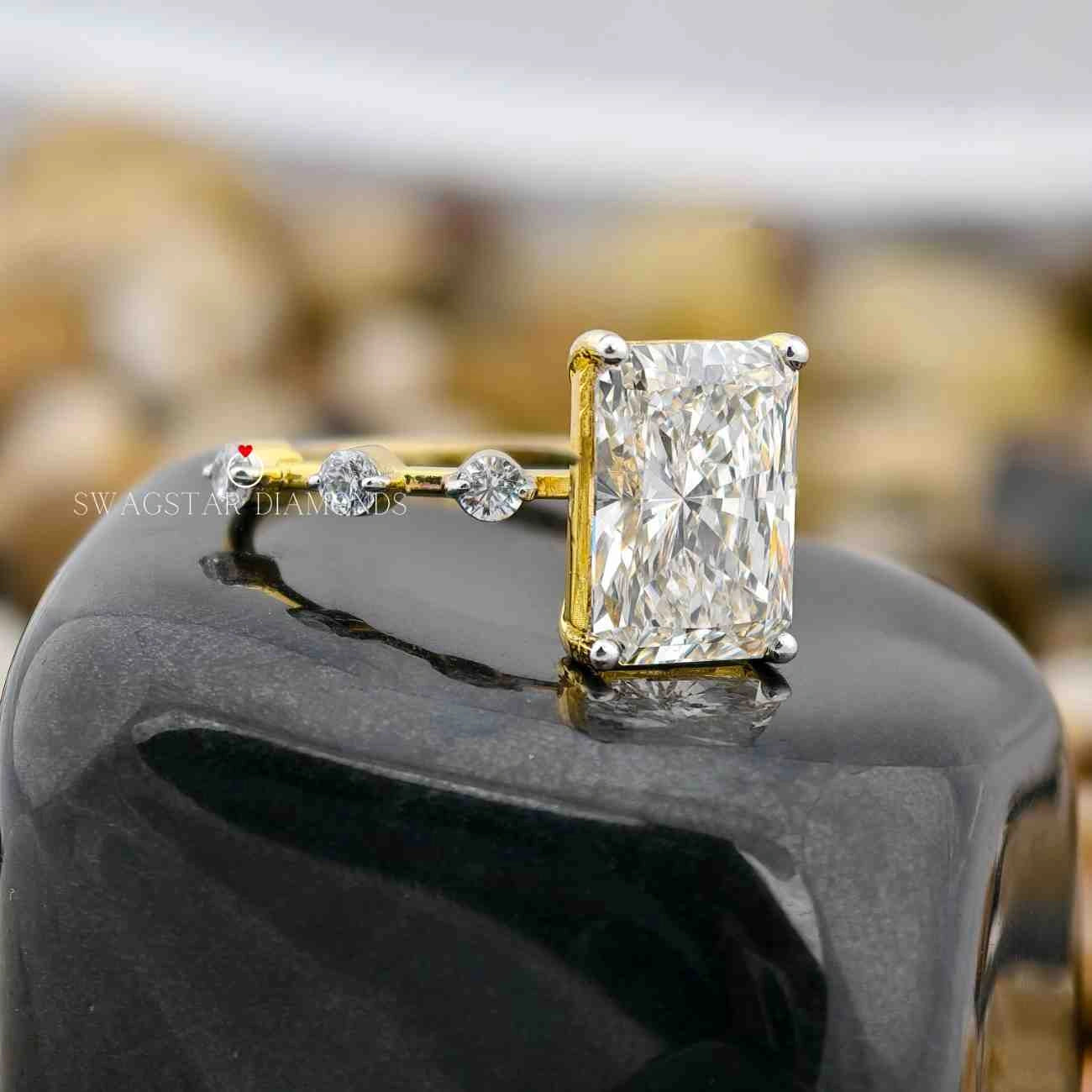 Lab Diamond Space Dot Shank Ring 