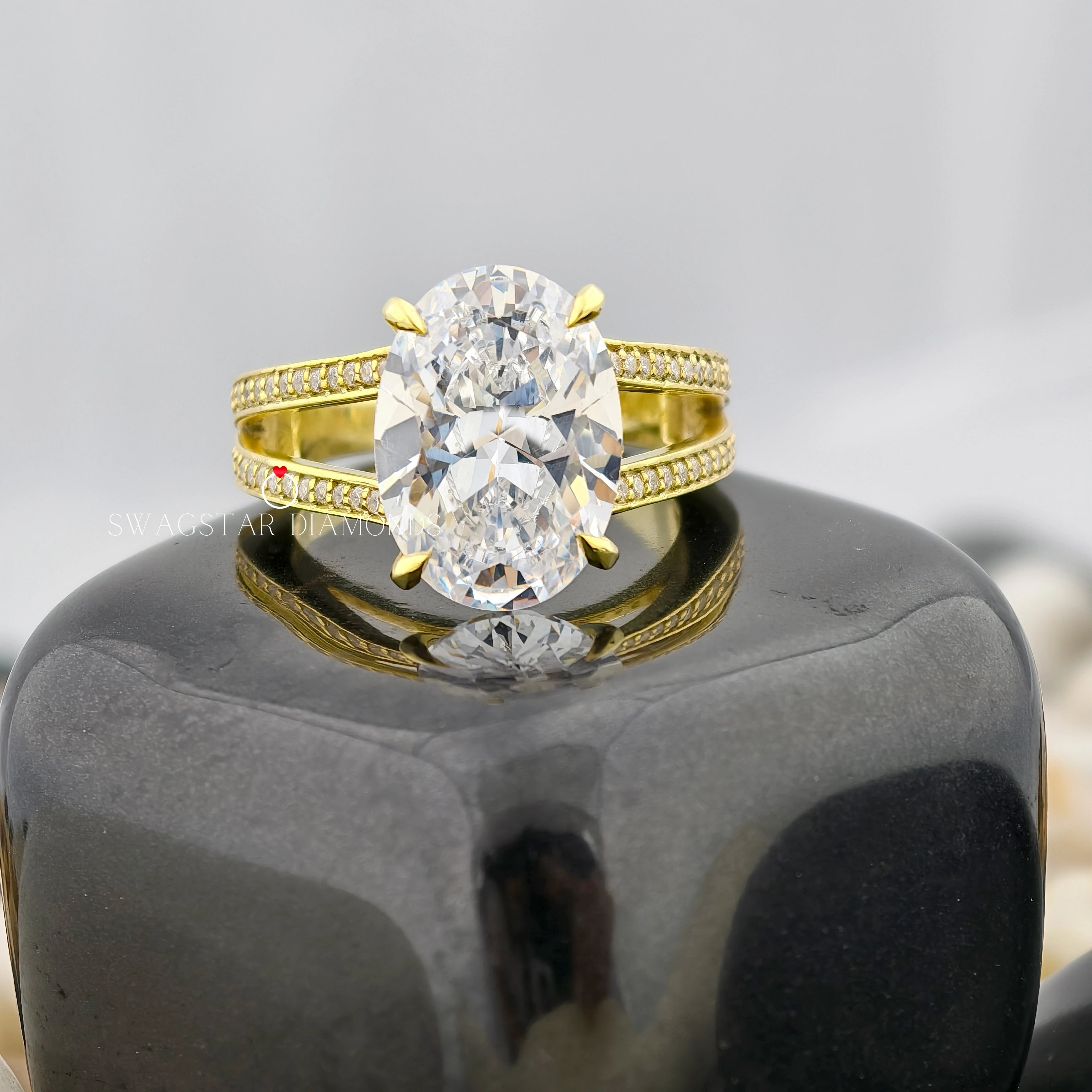 Oval Cut Wedding Ring