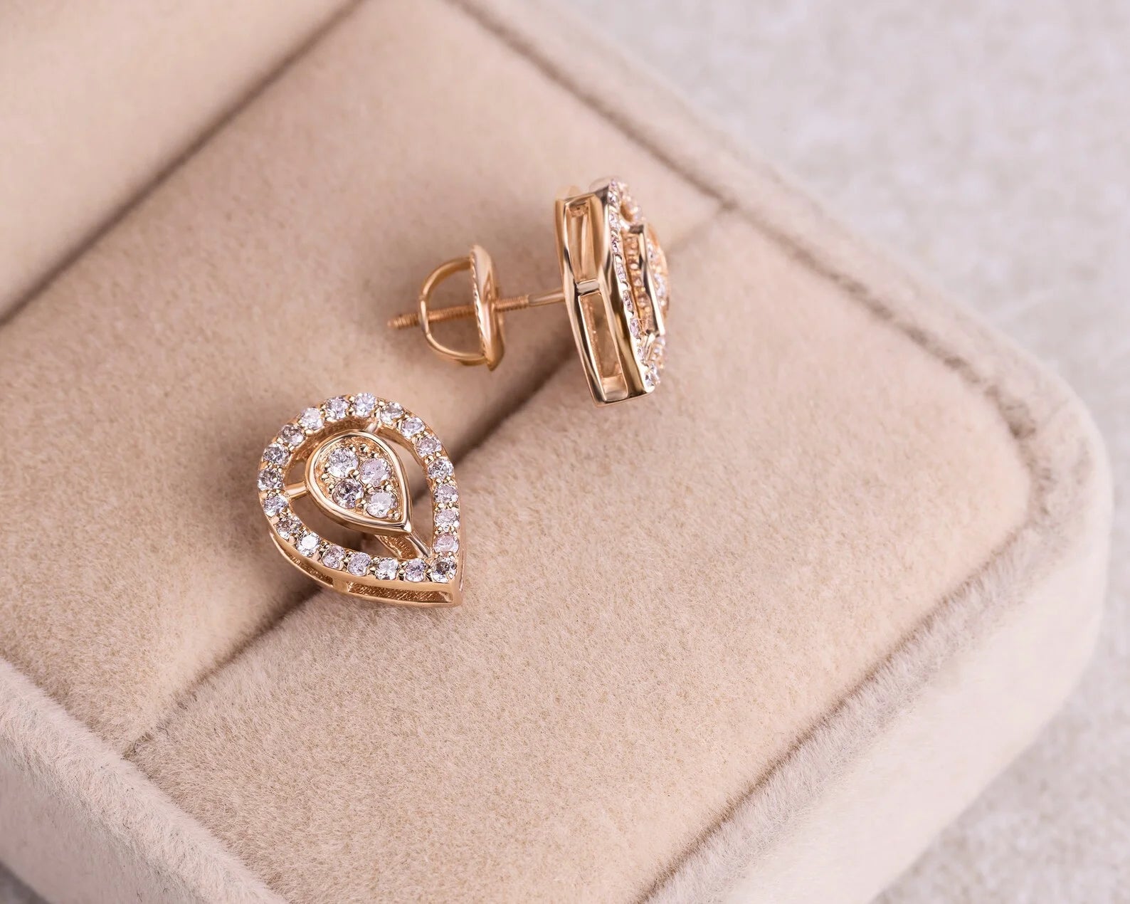 Pear Shape Style Lab DIamond Earrings