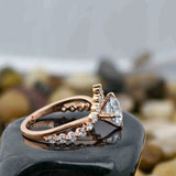 Round Cut Art Deco Engagement Rings