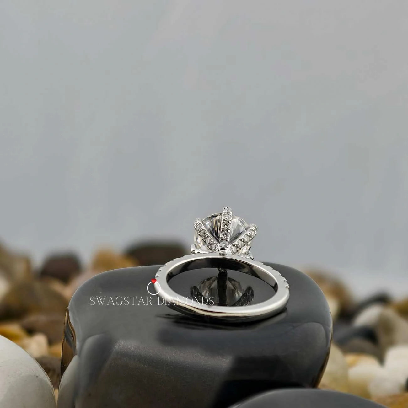Round Cut Bubble Band Ring