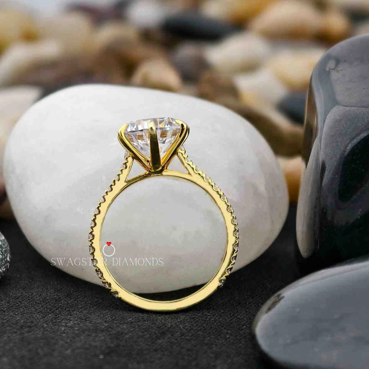 Round Cut Pave Setting Ring
