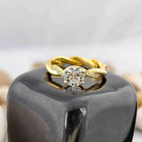 Round Cut Twisted Band Ring
