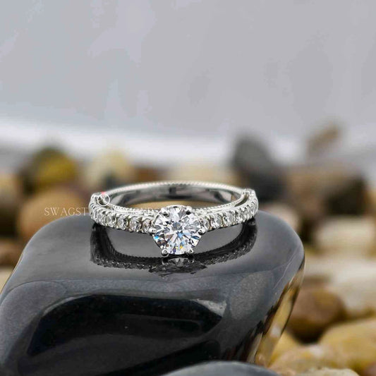 Round Cut Wedding Engagement Ring