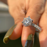 Round Cut Wedding Ring..