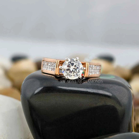 Round Cut Wedding Ring
