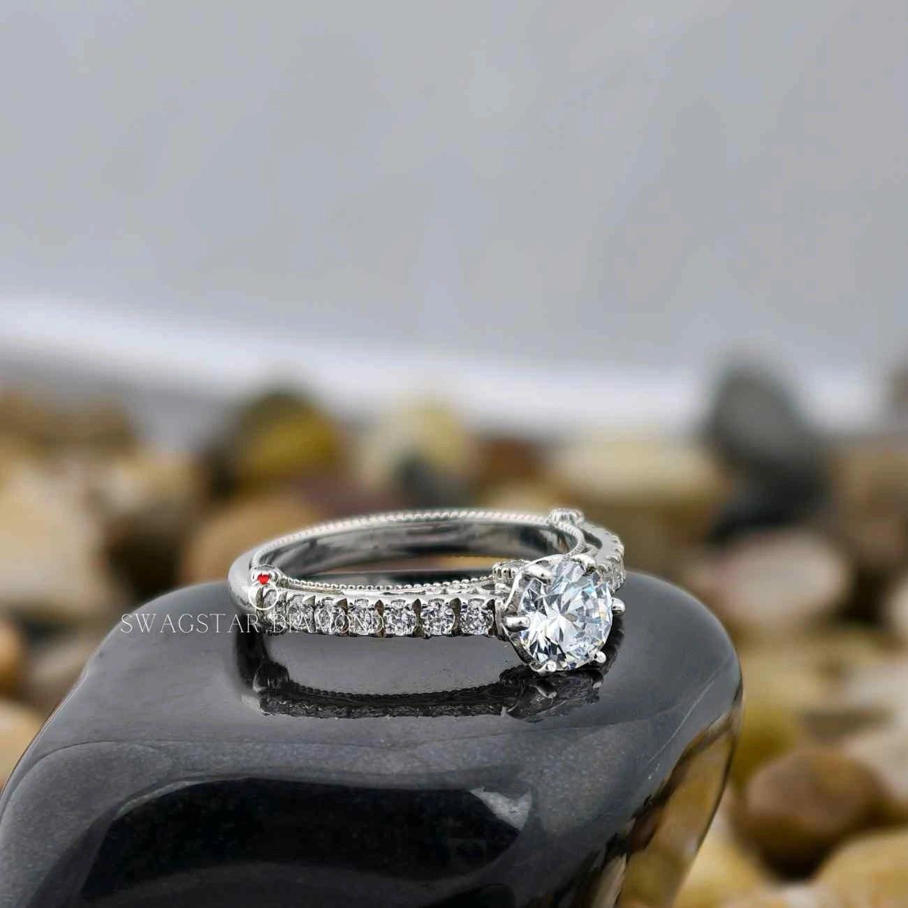 Round Cut White Gold Engagement Ring
