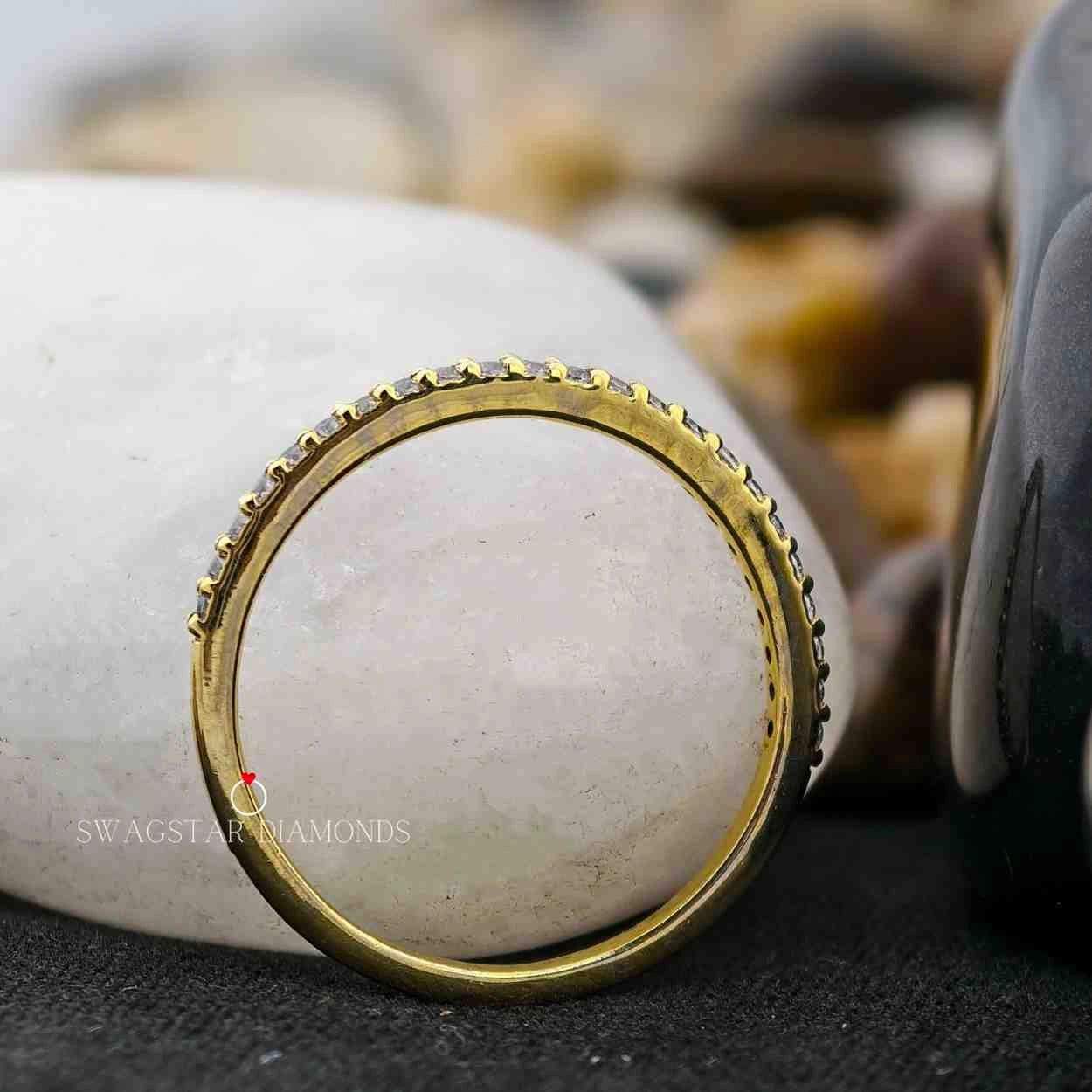 Round Cut stackable Band 