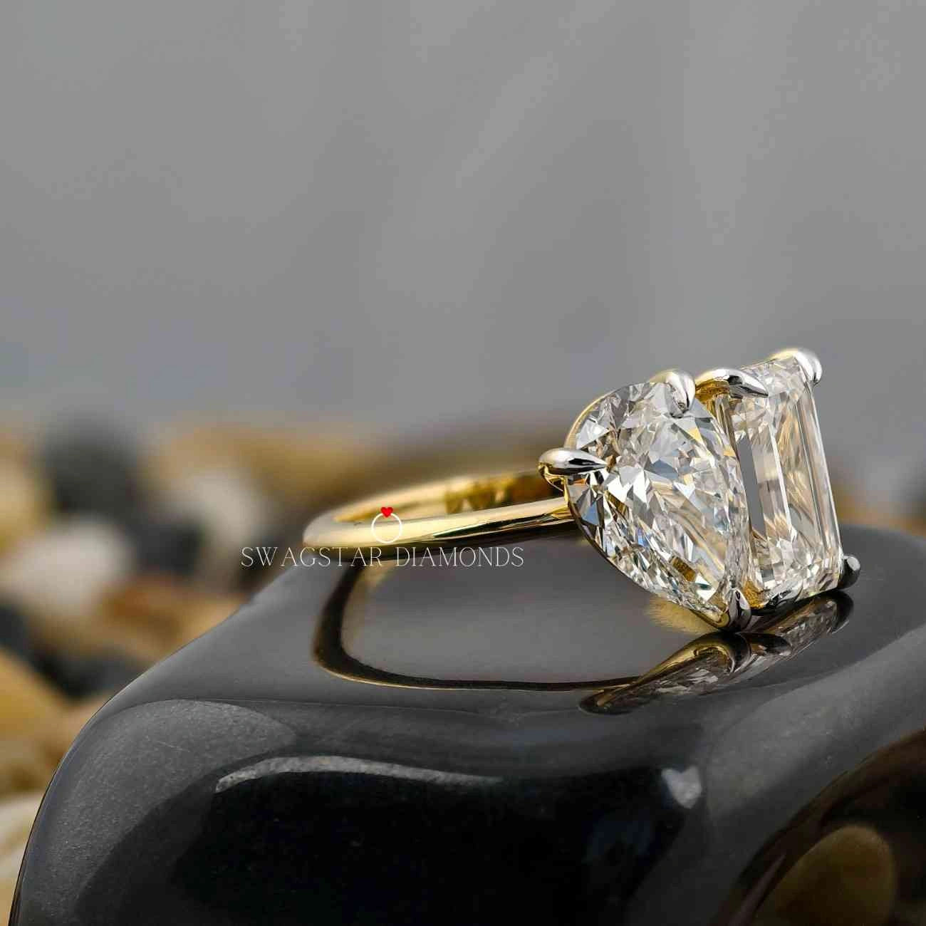 Toi Et Moi Ring Emerald and Pear Cut Moissanite Ring
