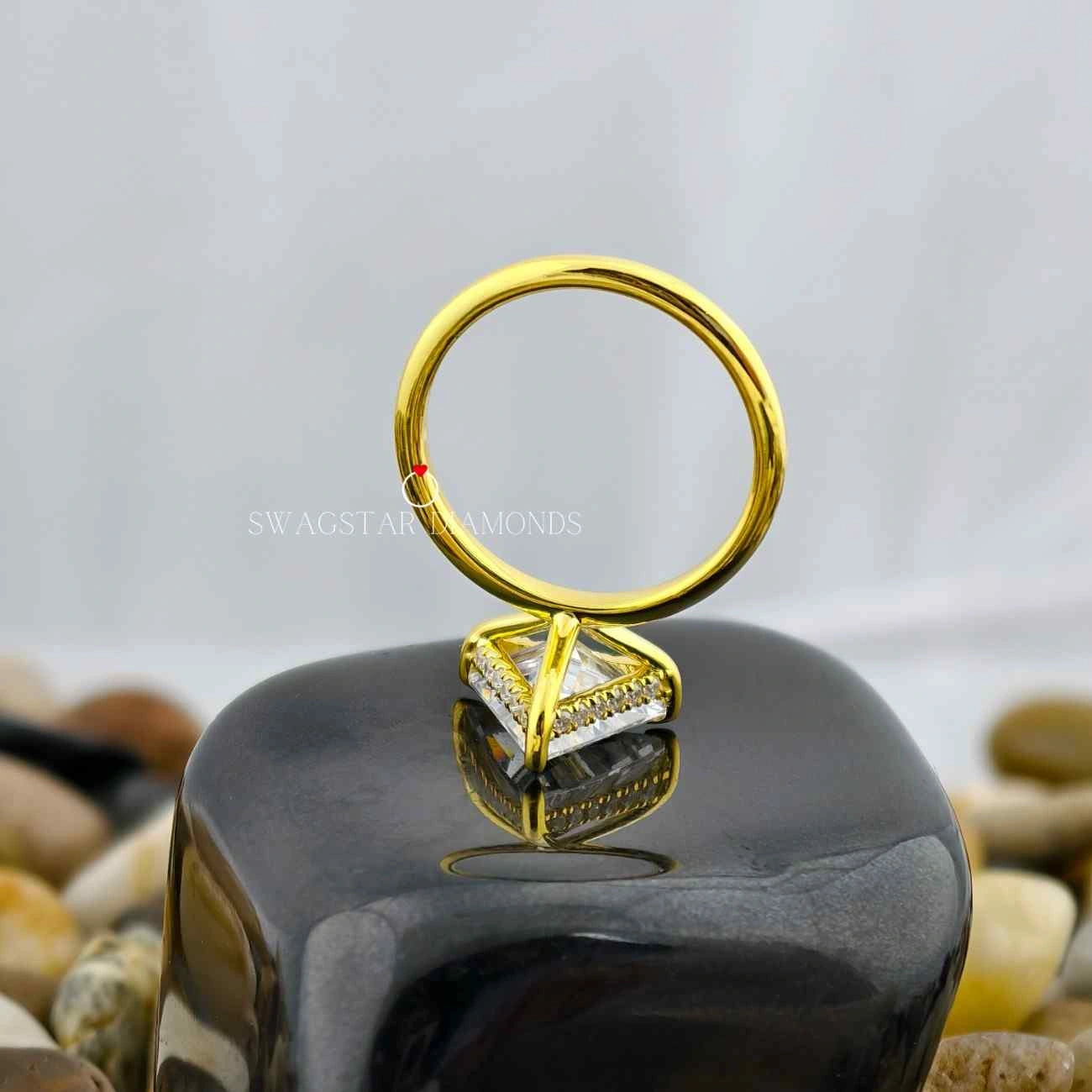 Tringle Cut Diamond Women's Ring