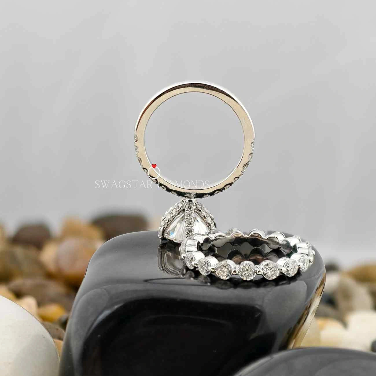 Two Wedding Ring For Her
