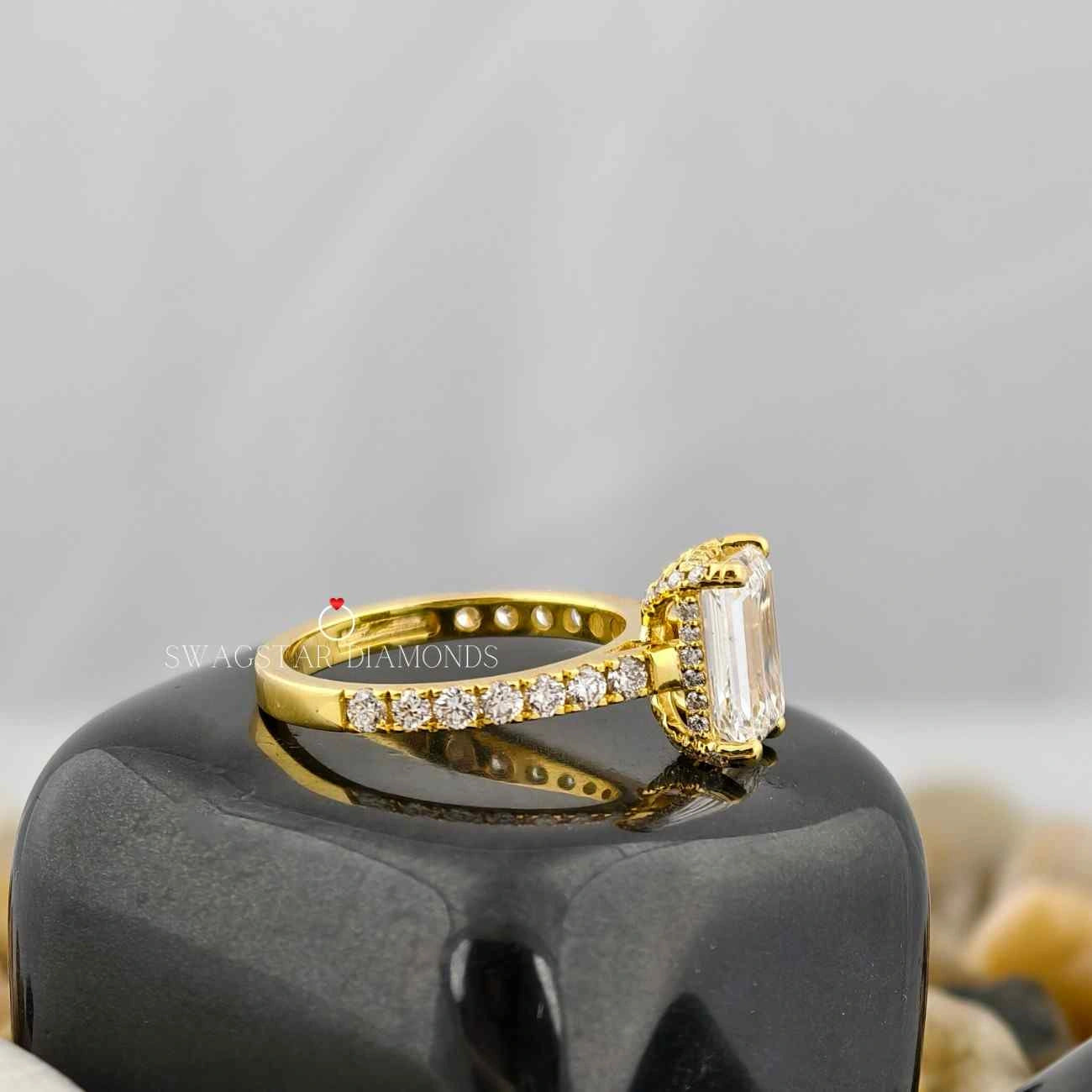 Yellow Gold Engagement Ring 